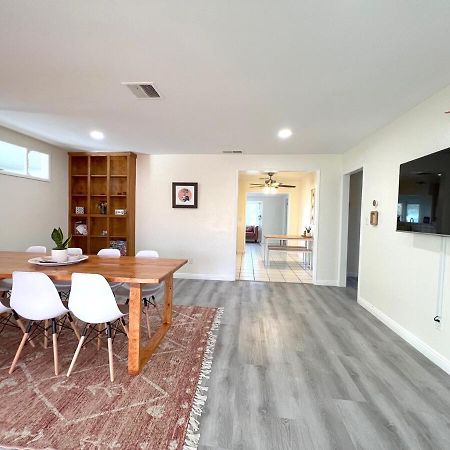 Pet Friendly Starburst House Villa Yucca Valley Exteriör bild