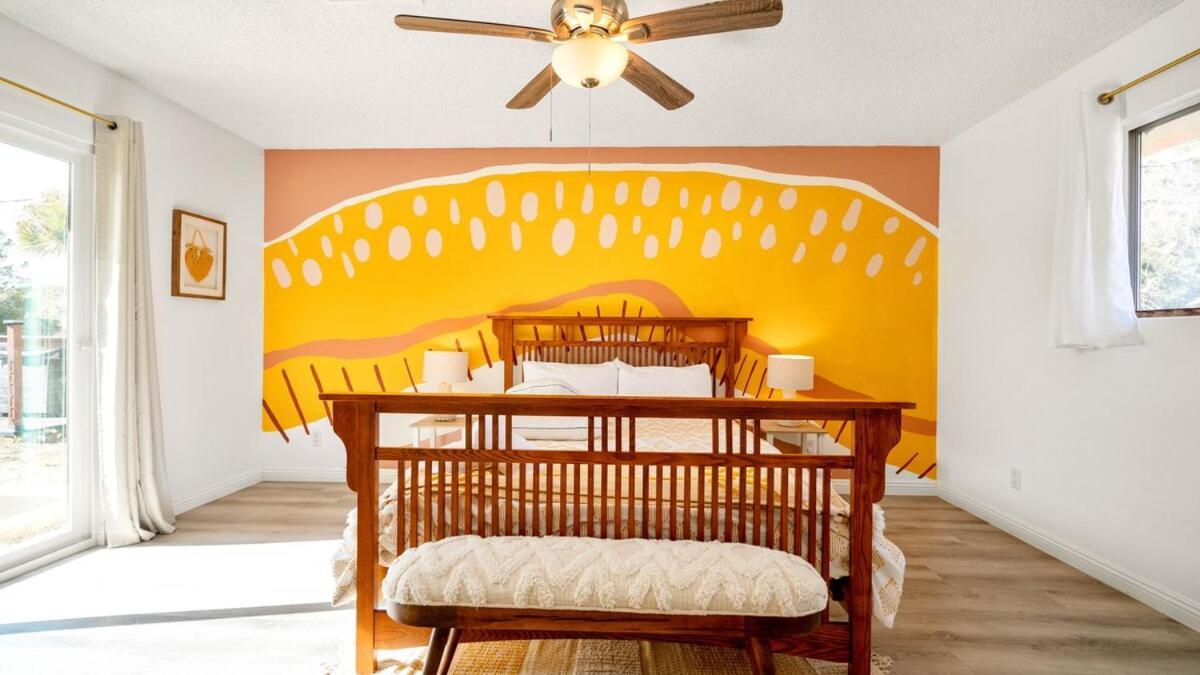 Pet Friendly Starburst House Villa Yucca Valley Exteriör bild